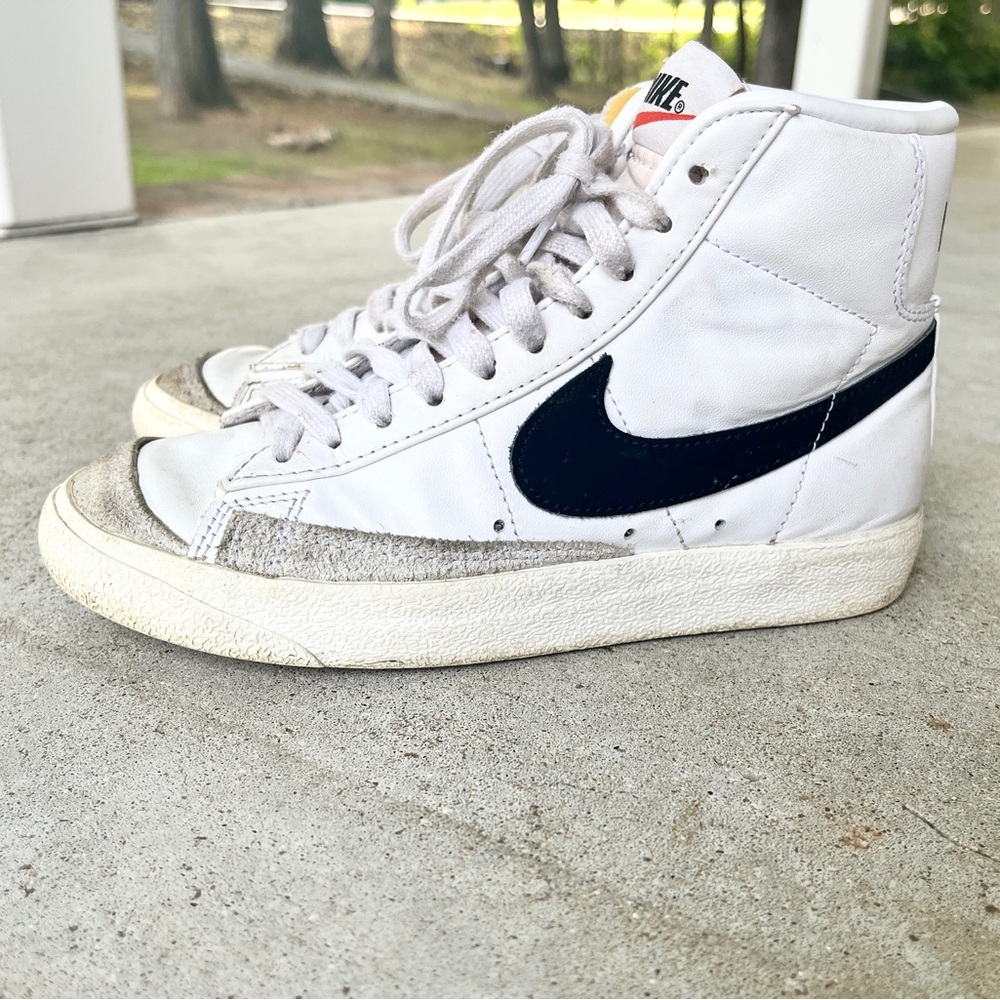 Kids Nike Blazers size 5